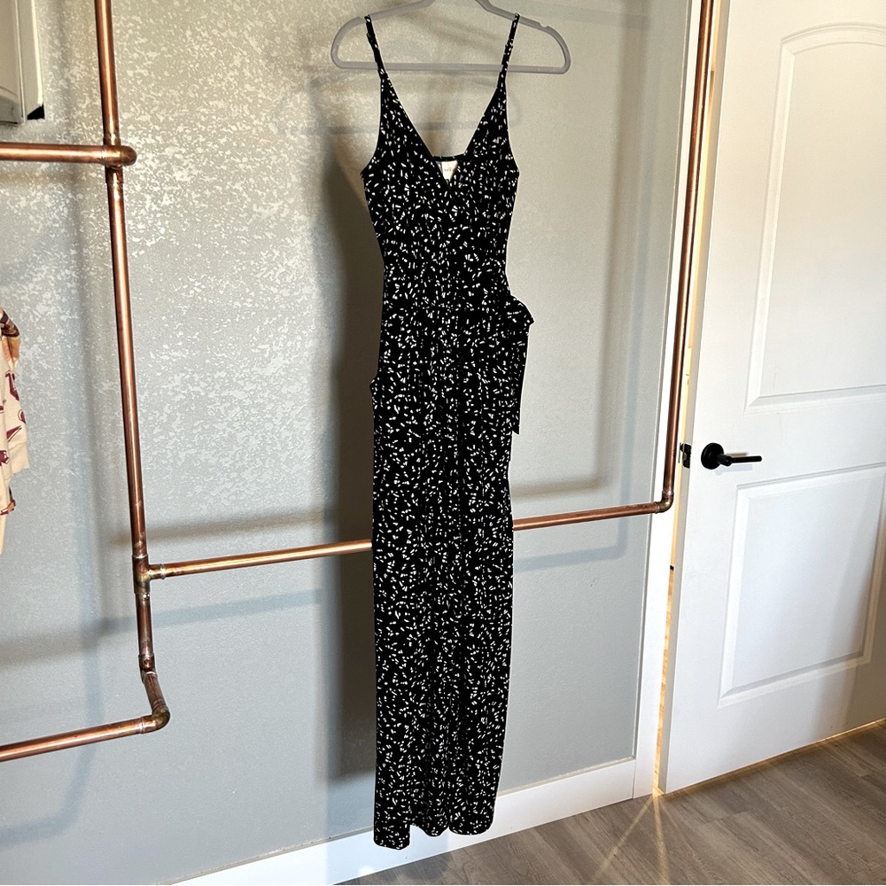 Rochelle Knit Jumpsuit. Size small.